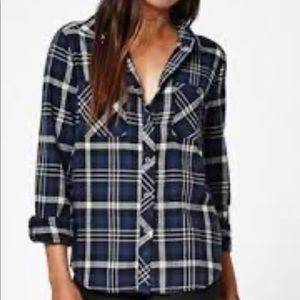 LA hearts flannel top